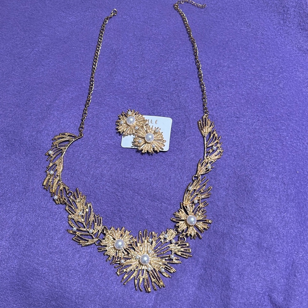 Women’s jewelry